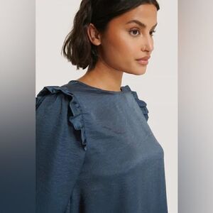 Downeast Denim Ruffle Shoulder Top size M